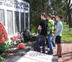 Кто не прошел войну, не знает цену мира... Кто не прошел войну, не знает цену мира...