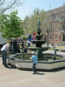 Заработали фонтаны Заработали фонтаны