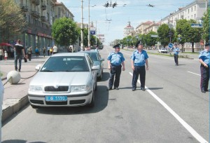 Очистим наши улицы от грязи Очистим наши улицы от грязи
