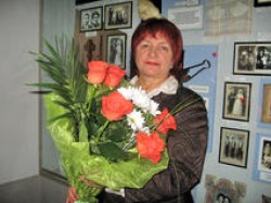 Директор Бердянского краеведческого музея Людмила Ноздрина: «Люблю строить музеи — это трудно, но очень интересно» Директор Бердянского краеведческого музея Людмила Ноздрина: «Люблю строить музеи — это трудно, но очень интересно»