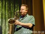 Ken Vandermark ( )