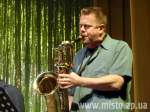 Ken Vandermark ( )