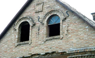 Дом на Шушенской. Фланадская кладка